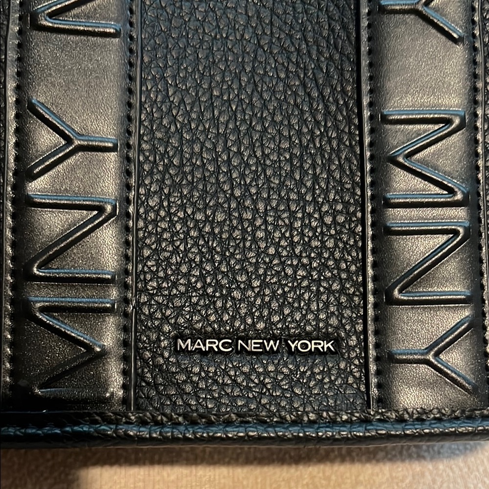 Marc New York Black Pebbled Leather Tote Bag- with Willy-Labubu w/ cola included - Picture 6 of 16